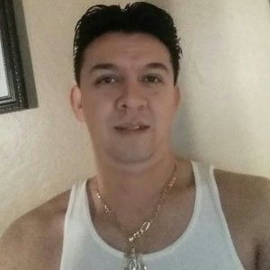 Meet your Posher, Santos